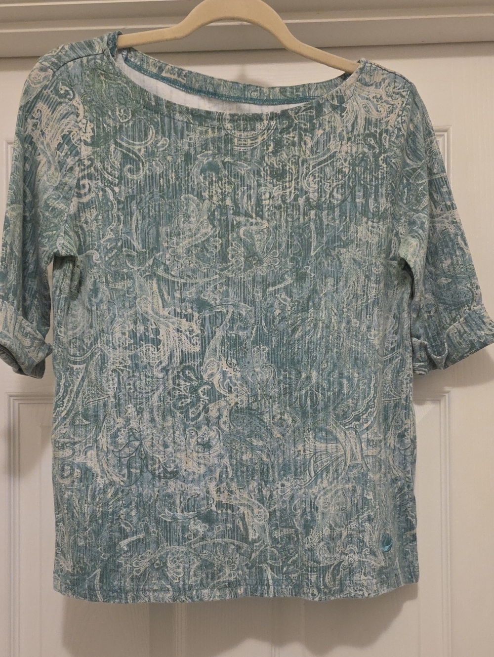 Gloria Vanderbilt Teal and White Paisley Elbow Sleeve Top